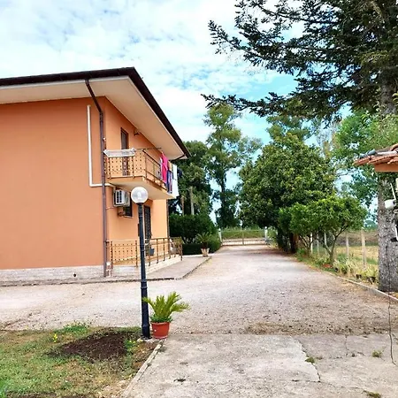 Apartment In Campagna Tra Mare E Montagna